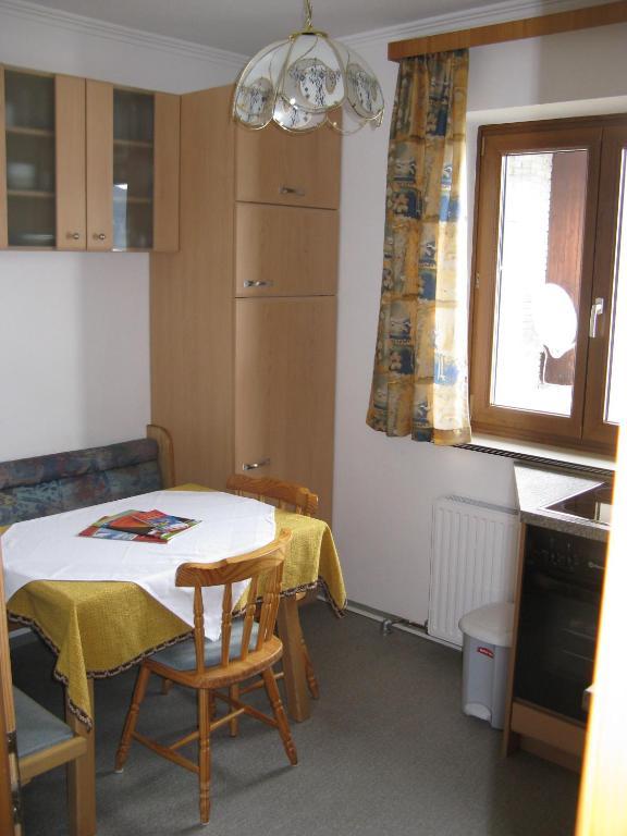 Haus Pfarrkirchner Daire Mauterndorf  Oda fotoğraf